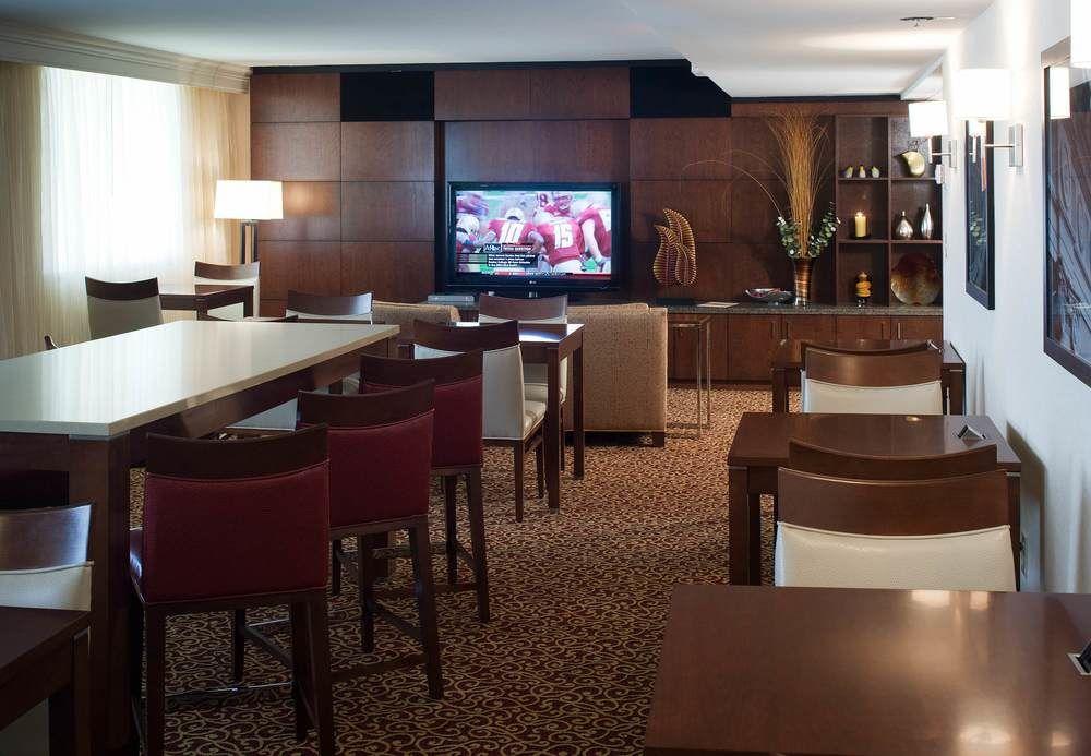 Richmond Marriott Hotel Екстериор снимка