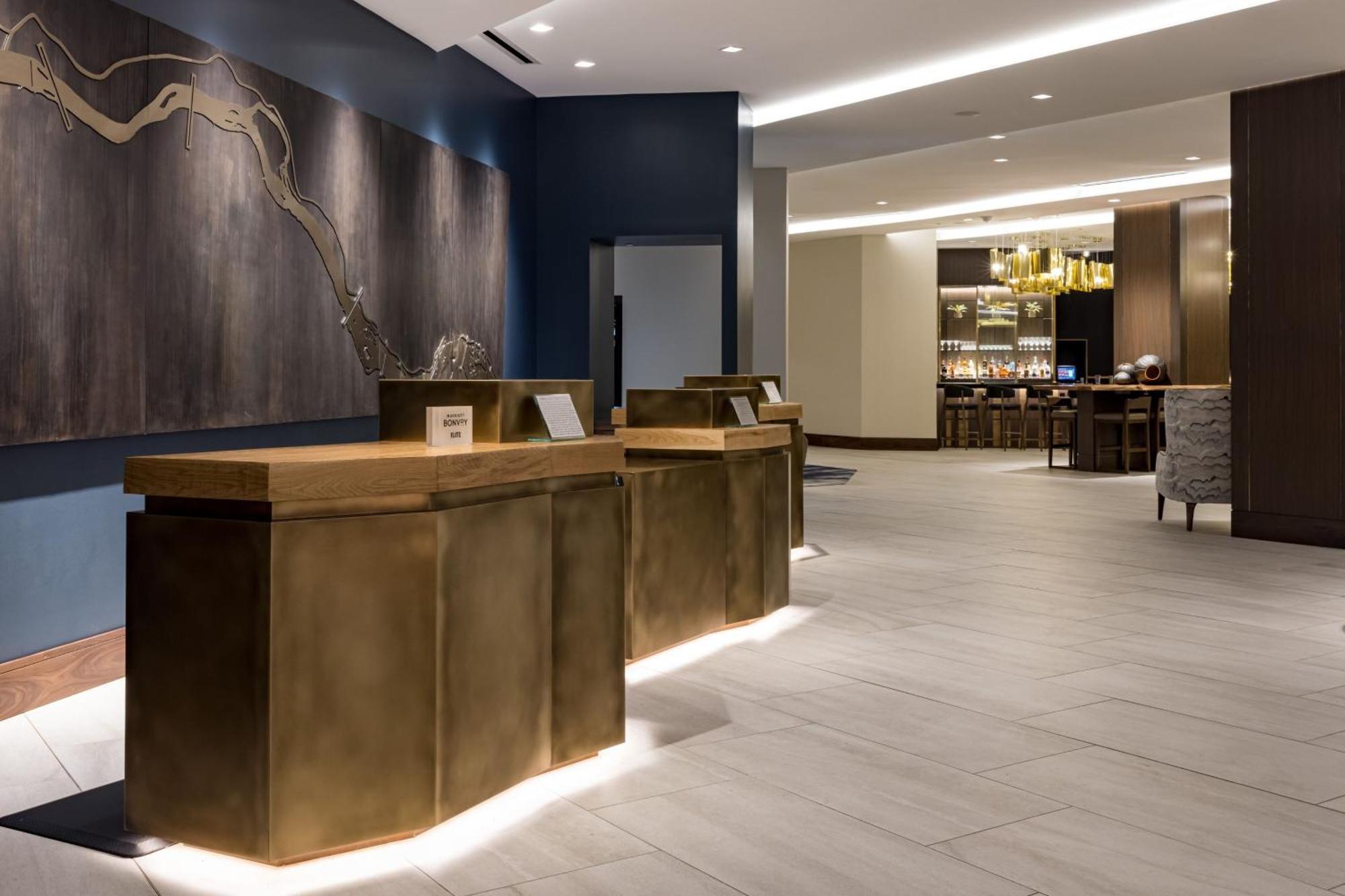 Richmond Marriott Hotel Екстериор снимка